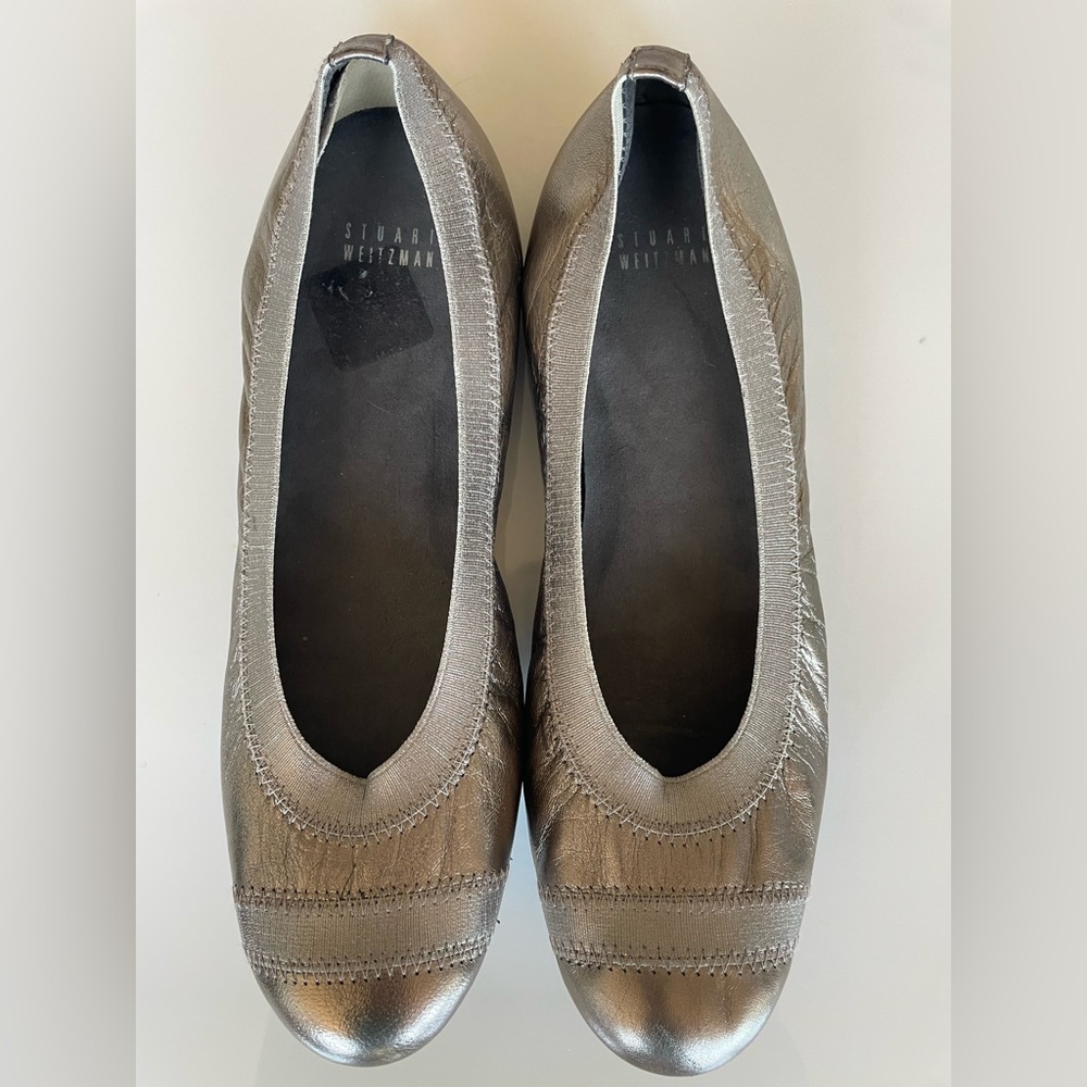 Stewart Weitzman Women’s Two-toned Gold Giveable Leather flats size 9.5